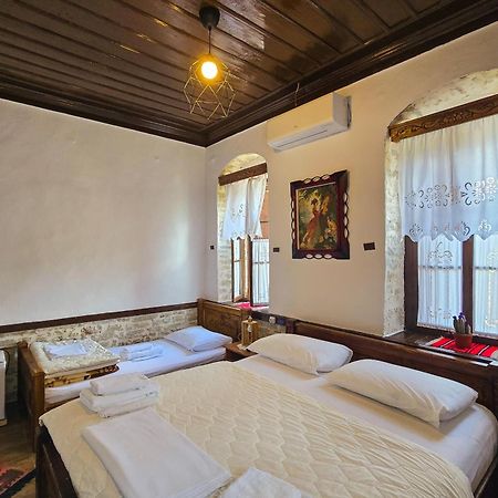 Silver Hill Guesthouse Gjirokastër Extérieur photo