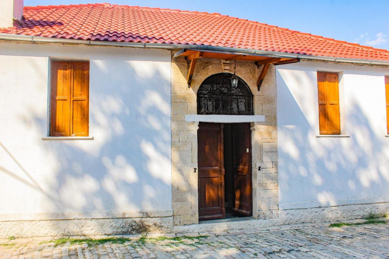 Silver Hill Guesthouse Gjirokastër Extérieur photo