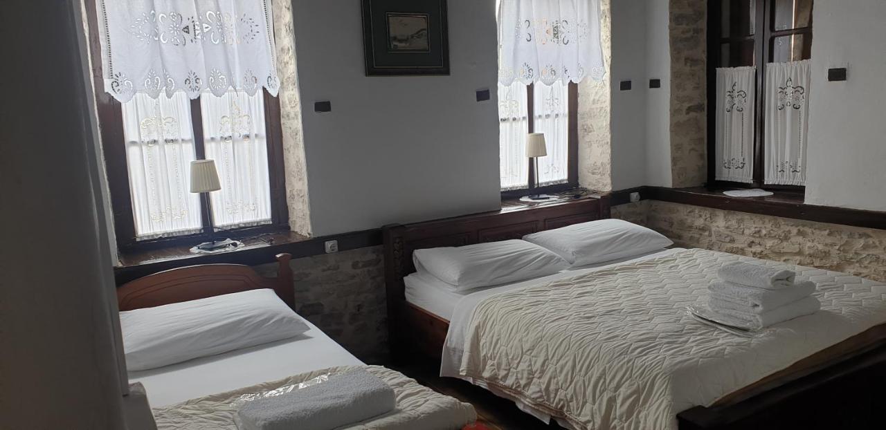 Silver Hill Guesthouse Gjirokastër Extérieur photo