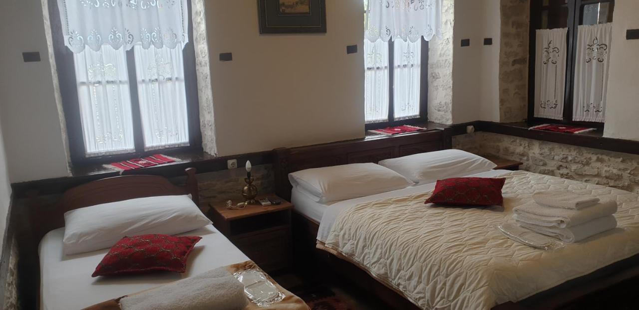 Silver Hill Guesthouse Gjirokastër Extérieur photo