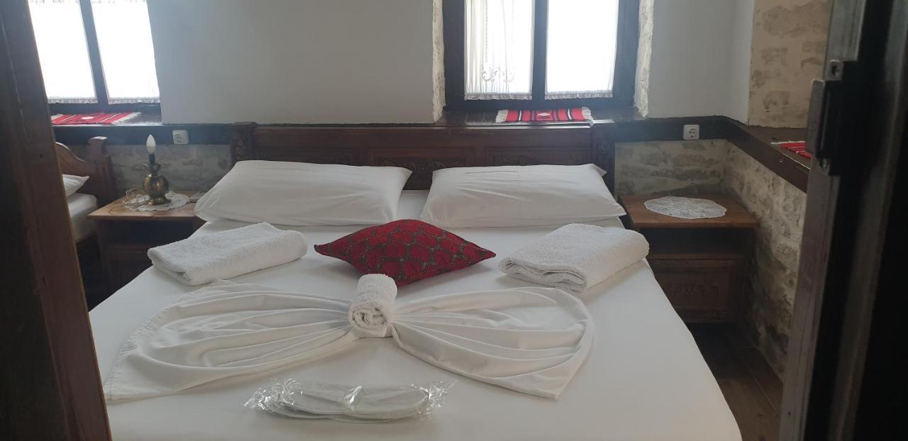 Silver Hill Guesthouse Gjirokastër Extérieur photo