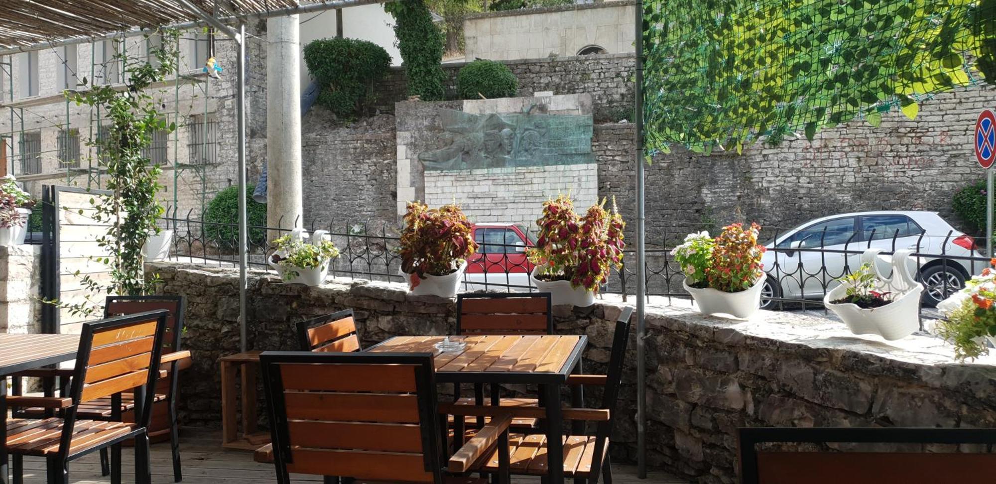Silver Hill Guesthouse Gjirokastër Extérieur photo