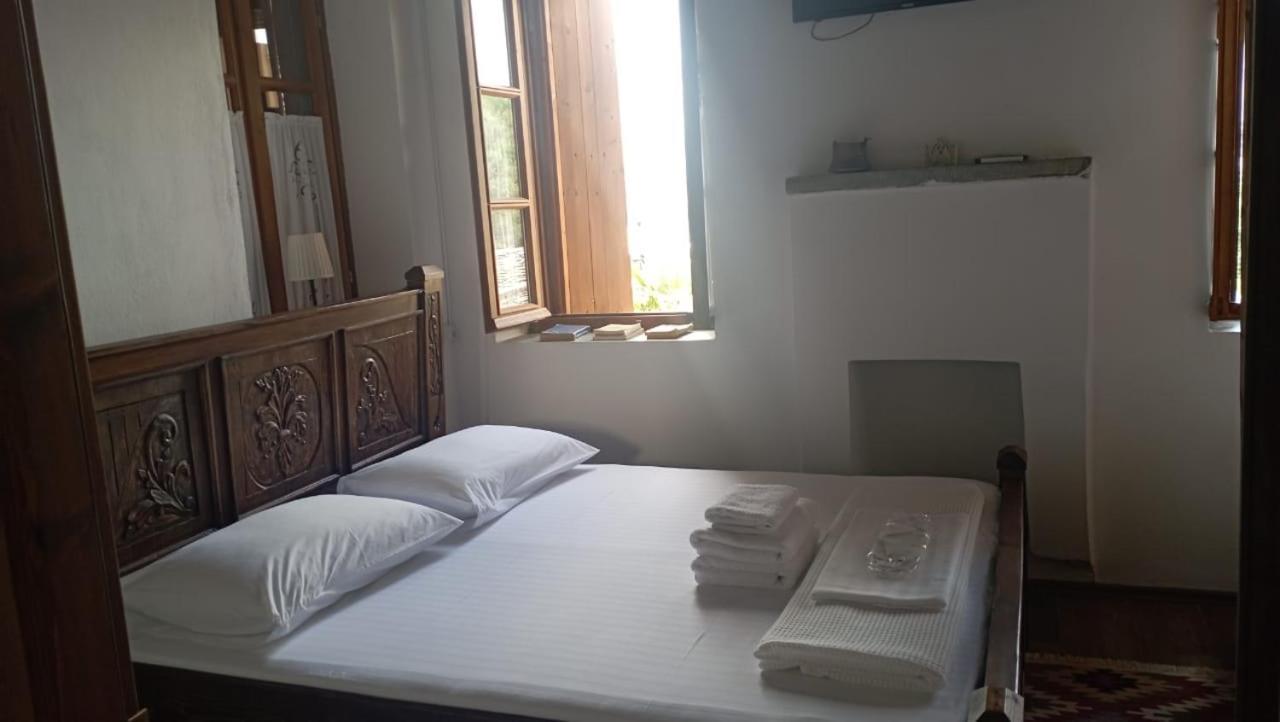 Silver Hill Guesthouse Gjirokastër Chambre photo