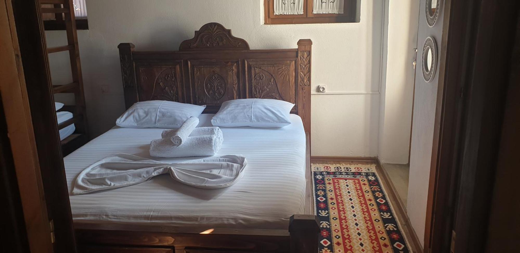 Silver Hill Guesthouse Gjirokastër Chambre photo