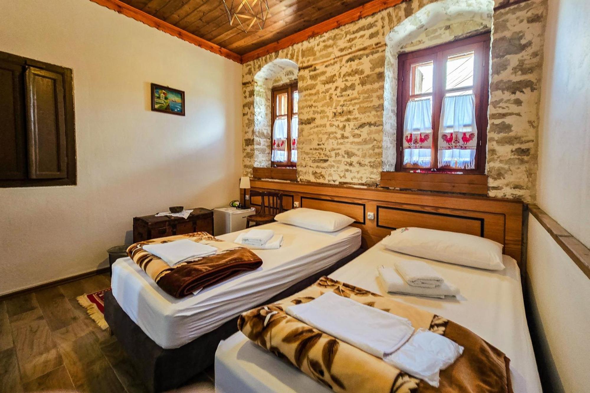 Silver Hill Guesthouse Gjirokastër Chambre photo
