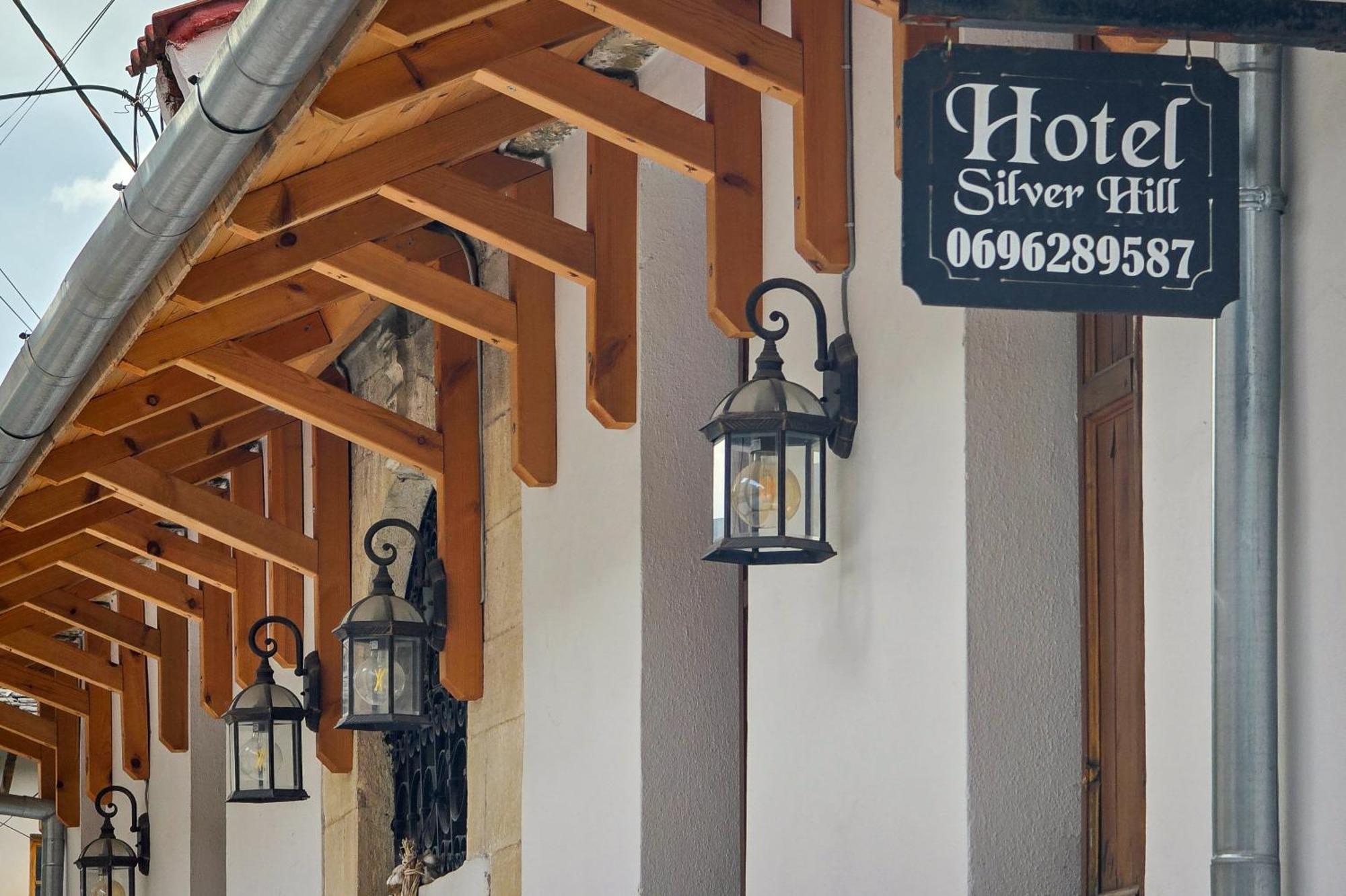 Silver Hill Guesthouse Gjirokastër Extérieur photo