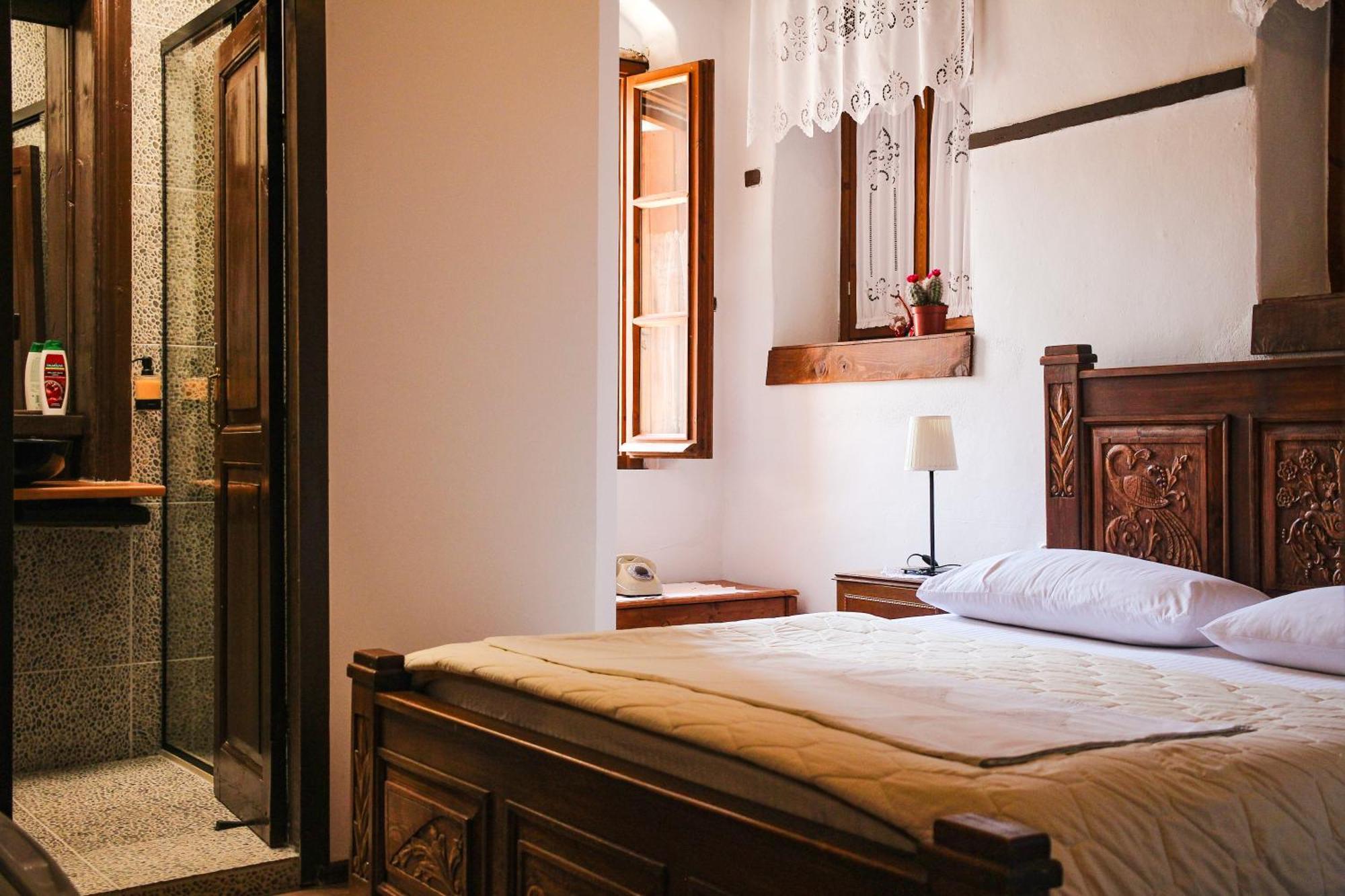 Silver Hill Guesthouse Gjirokastër Extérieur photo