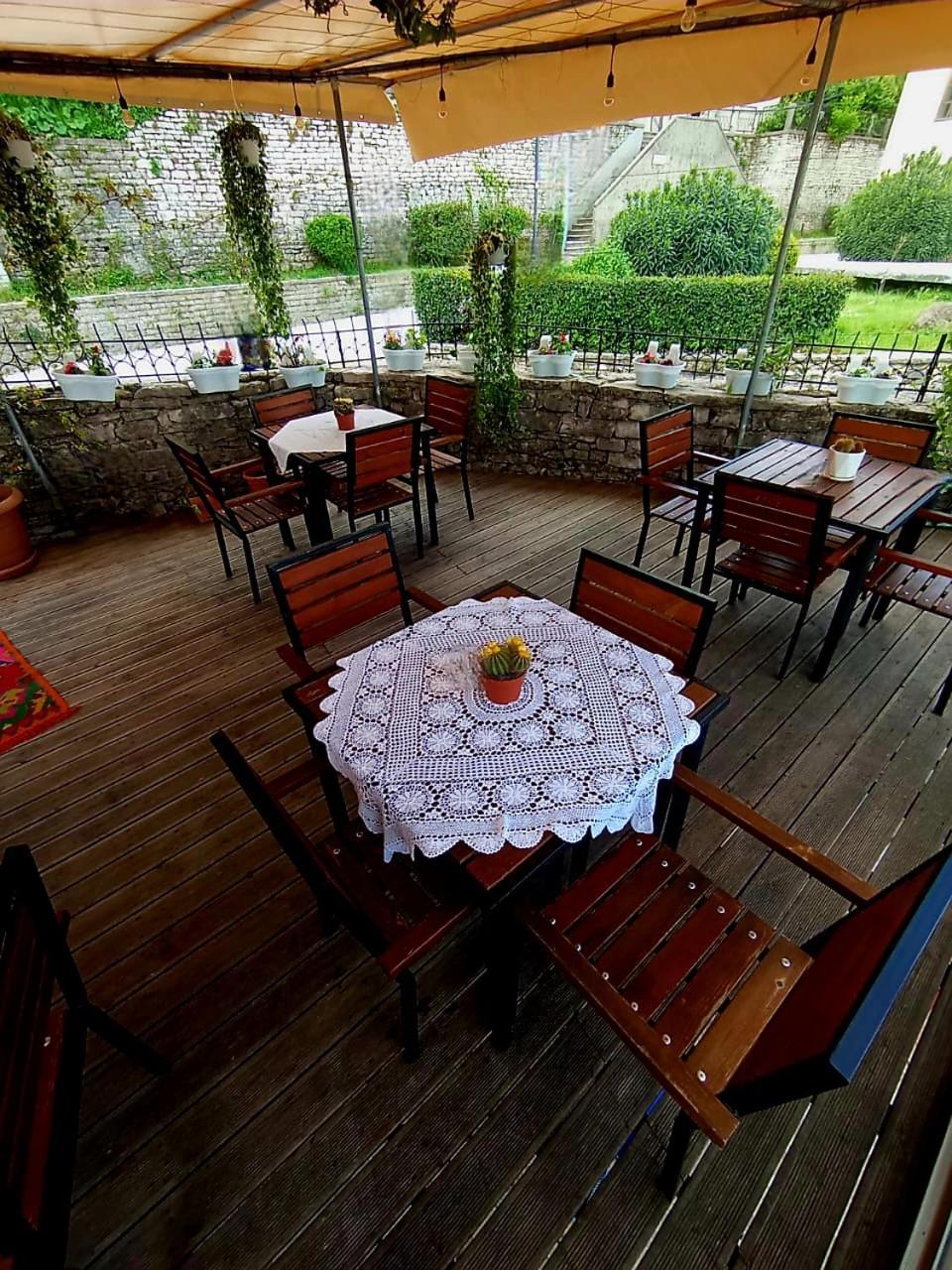 Silver Hill Guesthouse Gjirokastër Extérieur photo